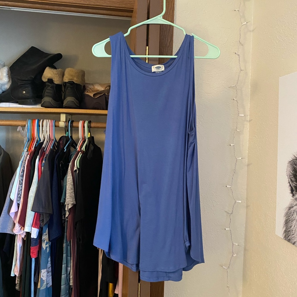 Blue swing tank